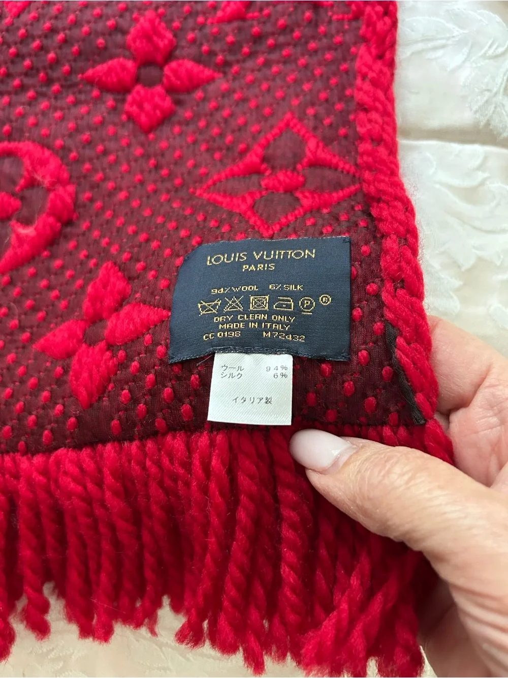Authentic LV Red Monogram Wool & Silk Scarf or Wrap. Made in Italy w/ COA. - Picture 10 of 12
